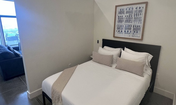 Jonesboro Apartment | Downtown loft with gym inside building