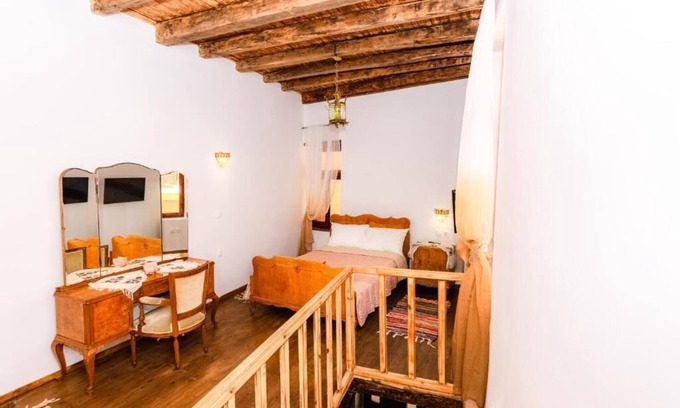 Old Town House | Downtown Μaisonette