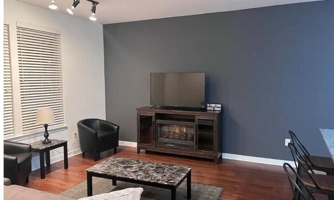 Downtown Memphis Apartment | Downtown Memphis Loft Apartment