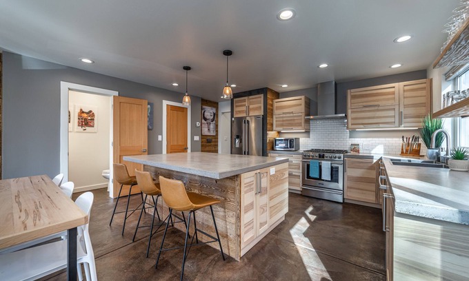 Heart of Missoula House | Downtown Missoula Low Key Luxury House