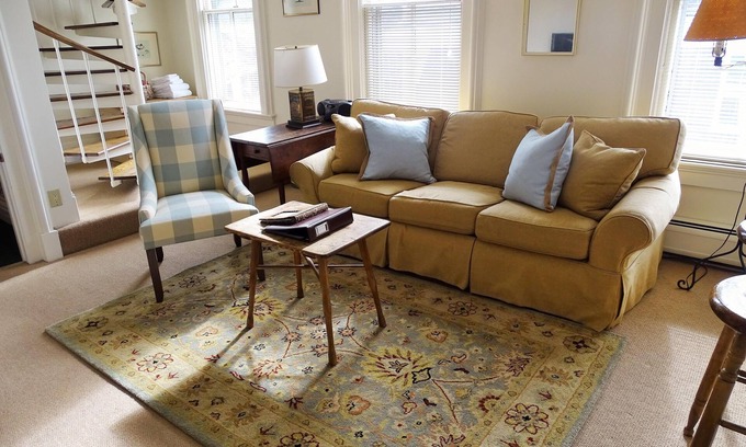 Nantucket Town Apartment | DOWNTOWN NANTUCKET APARTMENT