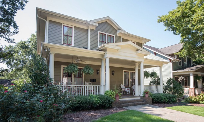 Downtown House | Downtown Raleigh Historic Neighborhood, 5 en-suite Bed & Bath