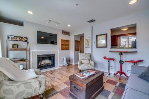 North Capitol Apartment | Downtown Riverfront Condo unit 780