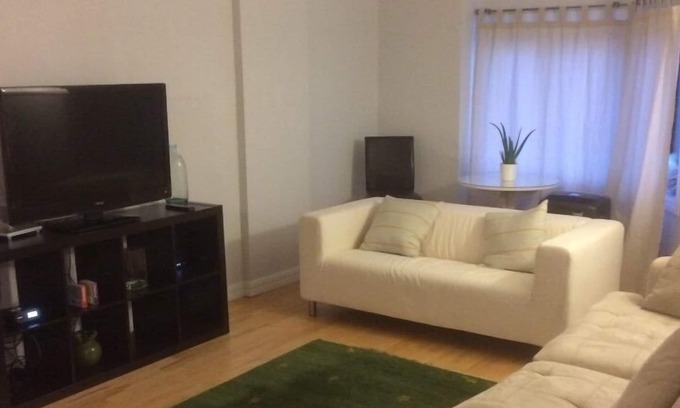 Hull Condo | Downtown ~ Spacious, clean, bright and peaceful