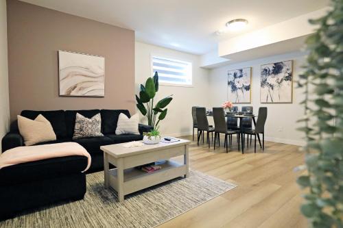 North Central Edmonton House | Downtown Suite King Beds,Long Stays,Disney+