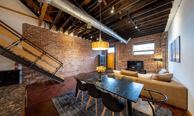 Curtis Park Apartment | Downtown Townhouse/Loft in RiNo/Curtis Park