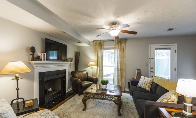 Woodward Heights House | Downtown Townhouse Near Rupp Arena