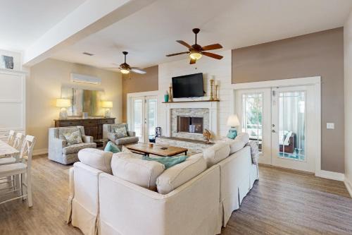Seacrest House | Downward Dog