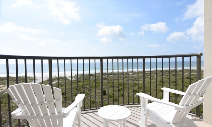 Shell Island Condo | DR 2412-The ideal vacation spot to get away from the daily hustle and bustle