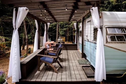 Franklin House | Dream Glamping at Adult-Only Vintage Camper Destination in Franklin, North Carolina