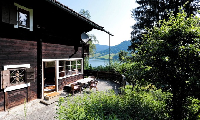 Schliersee House | Dream House on the Lake for All Seasons