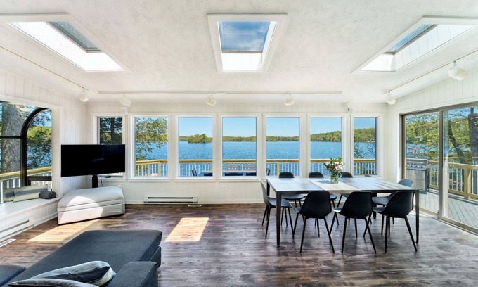 Highland Lakes House | Dream Lakefront Escape + Beach/Ski/Golf near NYC