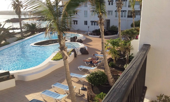 Costa Teguise Condo | Dream oceanfront condo