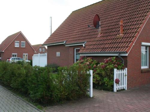 Neßmersiel Apartment | Dream on the dike 2 Comfortable Vacation Home