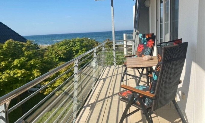 Hohwacht Apartment | Dream vacation apartment with sea view directly on the beach in Hohwacht Bay