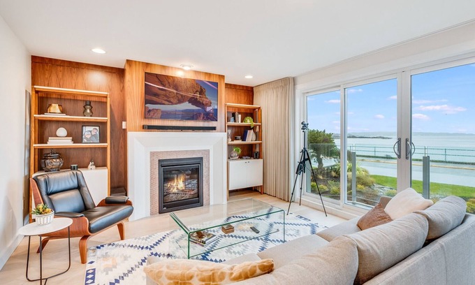 South Oak Bay House | Dream View Beach House