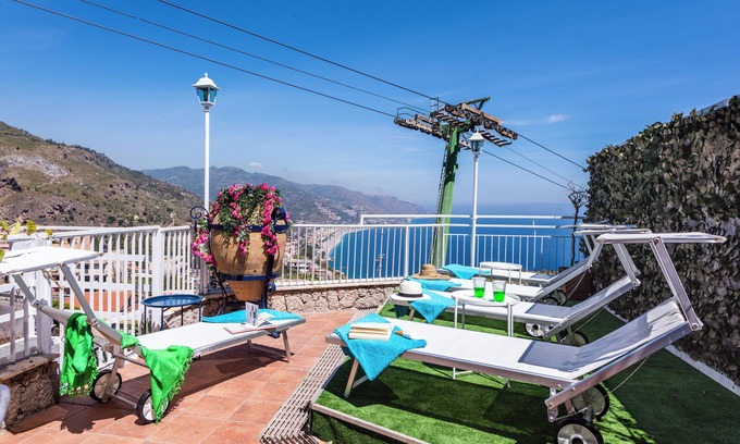 Mazzaro Apartment | Dream View Suites Taormina - Appartamento con Vista Mare 3