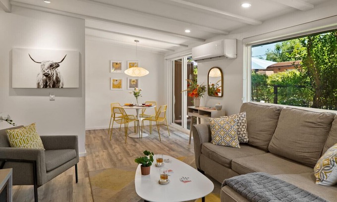 Uptown Sedona Apartment | DreamCatcher-S Uptown! Walk to Shop/Dine/Hike