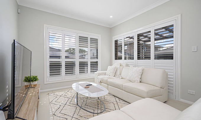 Rouse Hill House | Dreamland/Rousehill/Spacious 4BR House/wifi