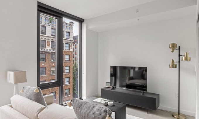Downtown Seattle Apartment | Dreamy First Hill 1BR w/Gym & Coworking, by Blueground