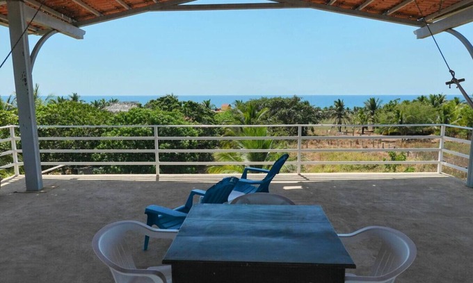 Santa Maria Tonameca House | Dreamy Ocean View Casita ~Terrace ~ Pool ~ Parking