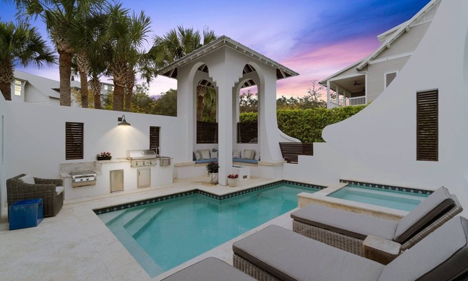 Hammocks of Seagrove House | Dreamy retreat—5-min to beach, private pool, LSV, & home theater | Sleeps 20!