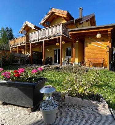 Arnoldstein House | Dreiländerblick, nabij piste met sauna en tafeltennis