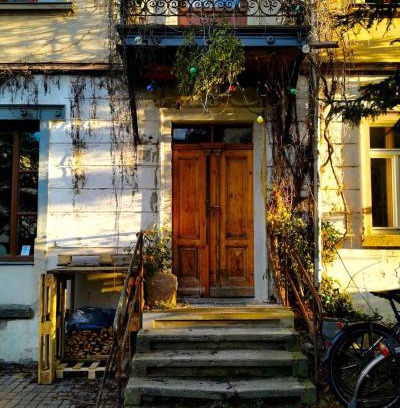 Blasewitz Apartment | Dresden in schöner AtelierWohnung mit Gartenblick