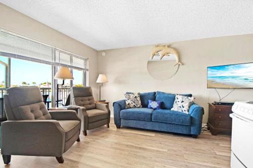 Isles of Capri Apartment | Driftwood Landing 15
