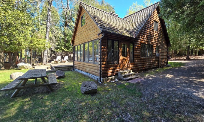 Drummond House | Drummond Island Hotel & Vacation Homes - Camp McGinnis
