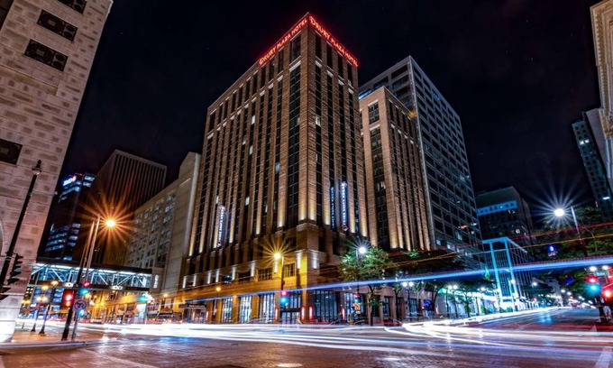 East Town Hotel | Drury Plaza Hotel Milwaukee Downtown