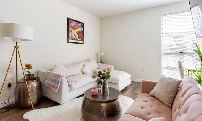 Downtown Los Angeles Apartment | DTLA living Family Friendly and Fun. Gorgeous city and sunset views from rooftop
