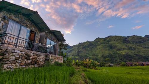 Yen Minh House | Du Già Bungalow