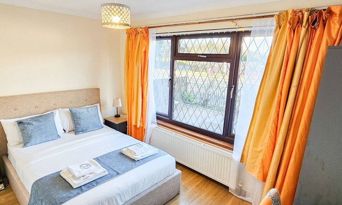 Bingham Bed & Breakfast | Duddingston Guest House - Room 1