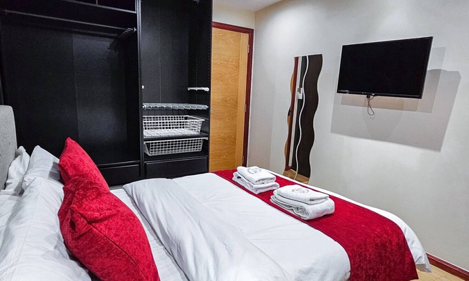Bingham Bed & Breakfast | Duddingston Guest House - Room 8