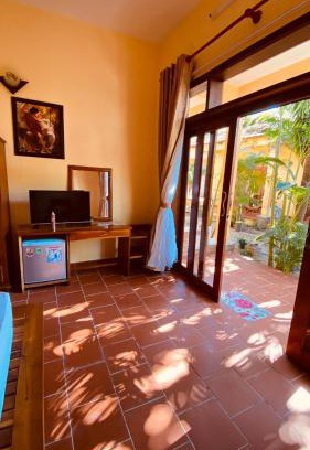 Ong Lang House | Duke Bungalow