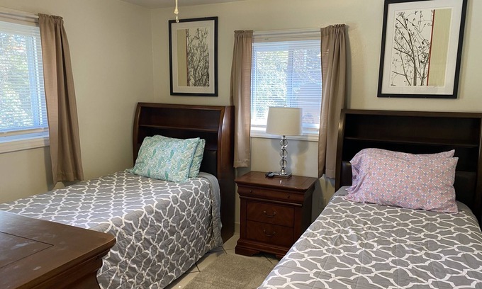 Durham Apartment | DUKE UNIVERSITY, DUKE HOSPITAL, NCCU & UNC - ALL IN THE FAMILY - BEST LOCATION