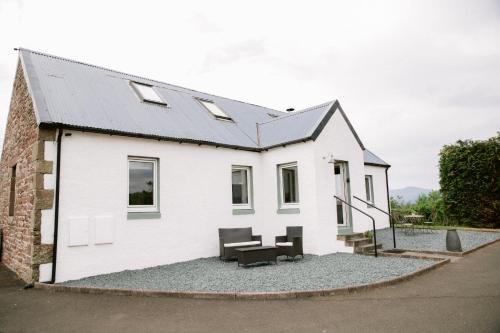 Alexandria House | Dunruadh Cottage