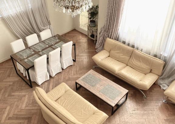 Cannes Apartment | Duplex à la Villa Canteraine