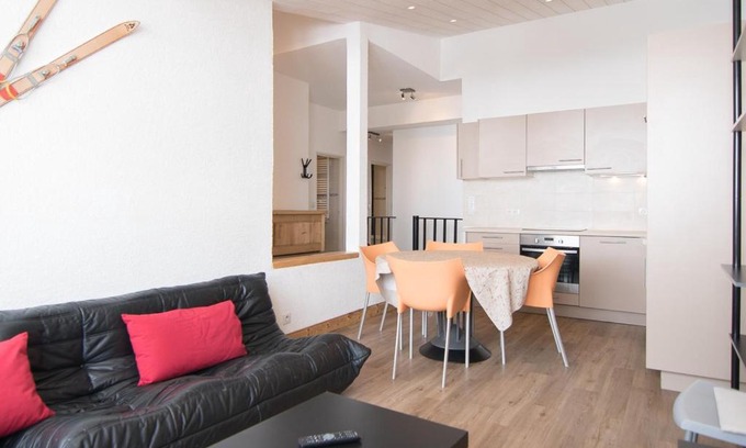 Val Claret Apartment | Duplex 3 pièces au pied des pistes avec WiFi à Tignes - FR-1-449-70