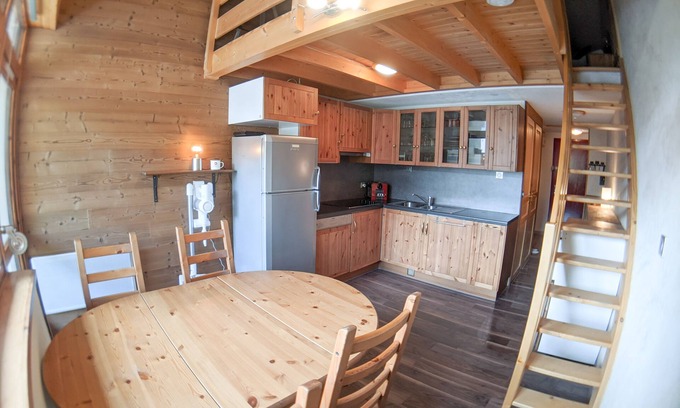 Les Menuires Apartment | Duplex 6 pers, Private garage, Ski in ski out