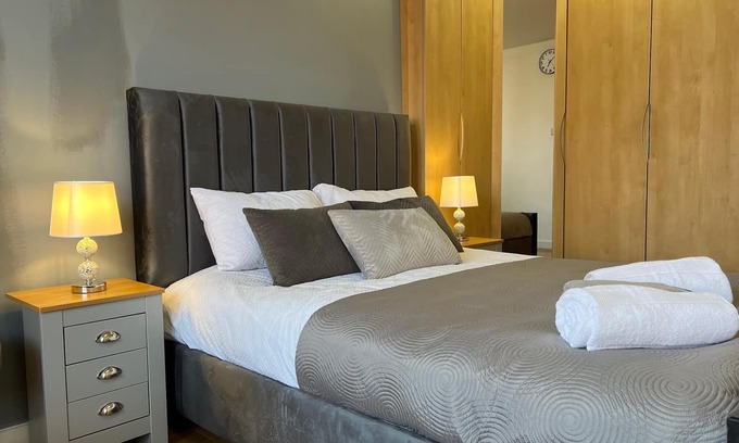 Oldham Apartment | Duplex Apartment in Greater Manchester