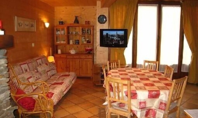 Les Gets Apartment | Duplex at the foot of the slopes for 6/7 people