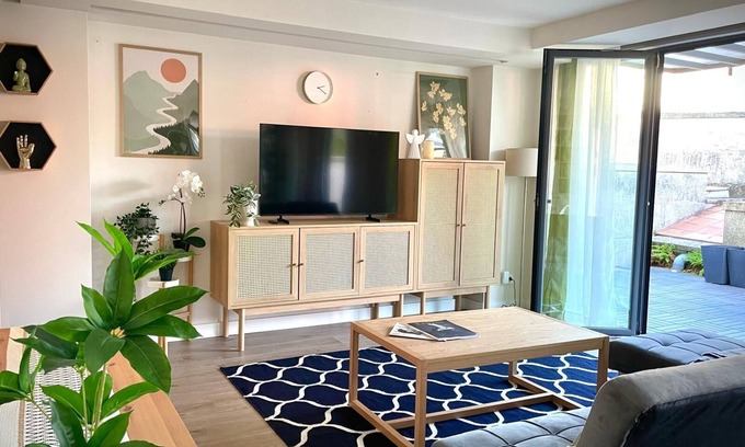 Vigo House | Duplex independent house with garden ideal for family relaxation and telecommuting