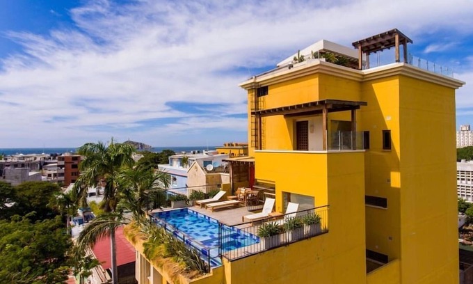 Historic Center Apartment | Duplex Loft Apartment in Parque de Los Novios 1525