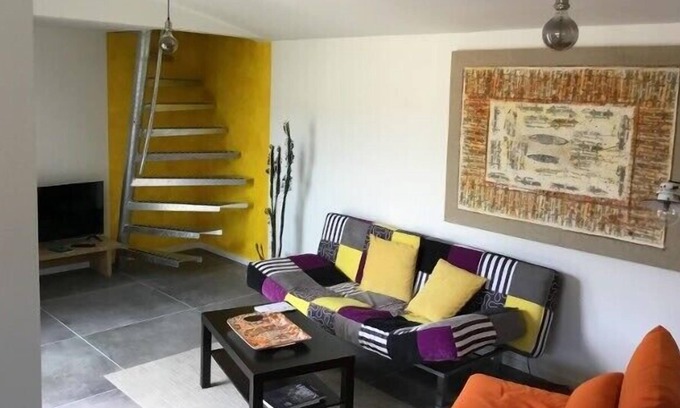 Bellevue House | Duplex Of 75m² With Garden Near The Loire