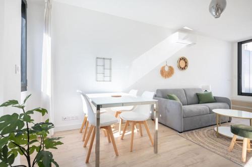 1st Arrondissement Apartment | Duplex / Terrasse / Longchamp