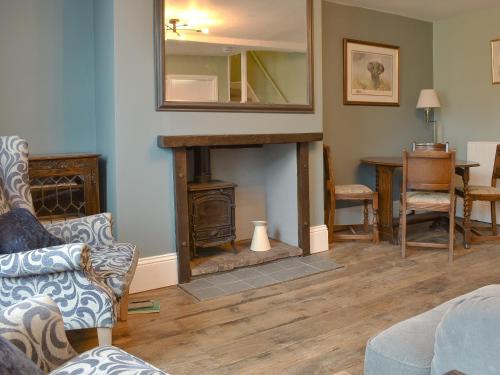 Ashbourne House | Dusty House