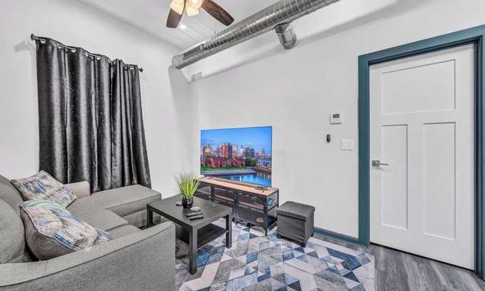 Downtown Buffalo Apartment | E Utica Corporate Housing 36 (3B)