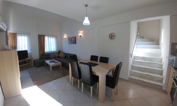 Soke House | Eagle 21 Dublex